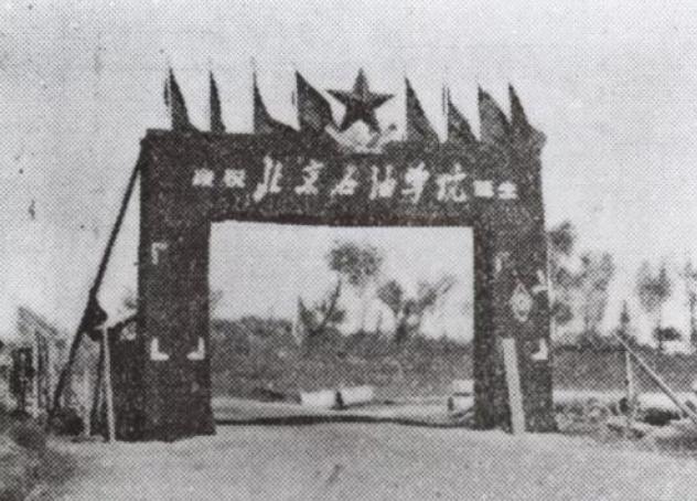 [王德民]他高考成绩接近满分，却遭清华、北大拒绝，后来他怎么样了？