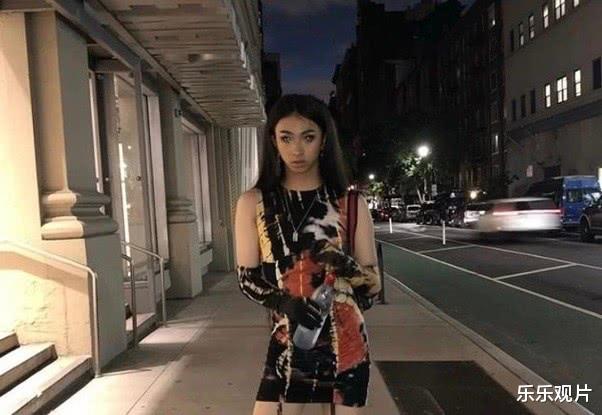 #庾澄庆#庾澄庆18岁儿子罕见曝光：就读名牌大学，男扮女装惹争议