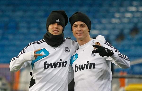 「巴西队」卡卡表示：巴西球员的天赋比C罗高，但他们达不到C罗的成就