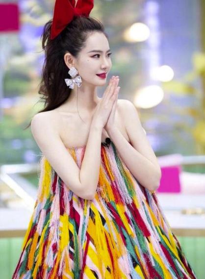 【眼霜】戚薇分享“万能”眼霜火了，因便宜被看不起，赵露思：我用3年了