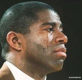 魔术师约翰逊@29年前被确诊得艾滋病的魔术师约翰逊，为何至今依旧能够保持健康？