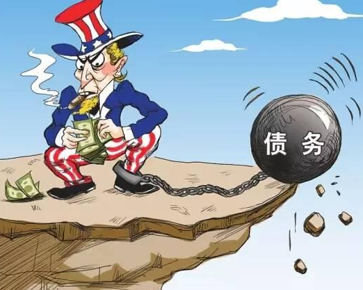 「特朗普」该来的终究会来！中方抛售千亿美债，特朗普笑不出来了