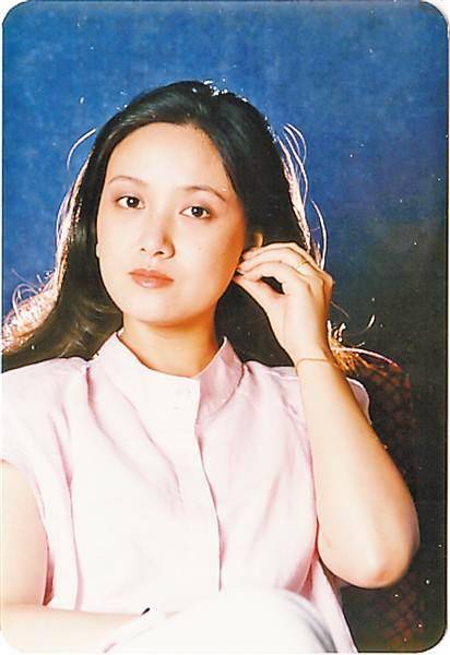 『邓婕』62岁邓婕前夫，离婚后身价上亿，如今再谈邓婕直言自作自受