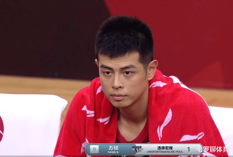 北京男篮|北京也有今天?遭争议罚球绝杀!翟晓川嘴唇被打出血,还吹他犯规