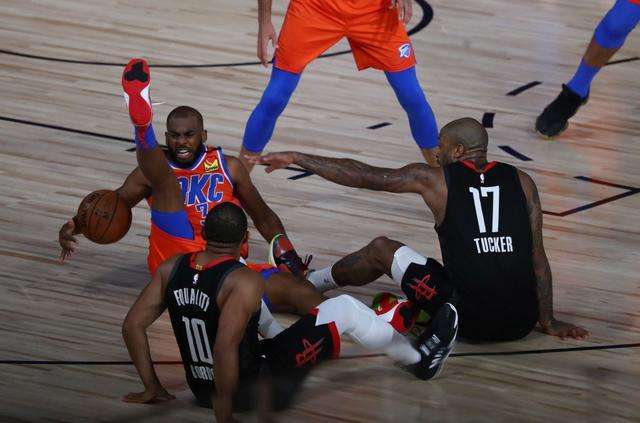 詹姆斯·哈登|偷师勇士！火箭一招破哈登包夹，22+6+4，他成为关键闭环