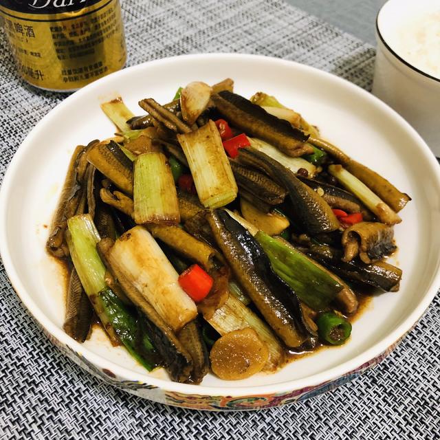 【食材】葱烧黄鳝这样做,老公能多吃好几碗米饭吧!