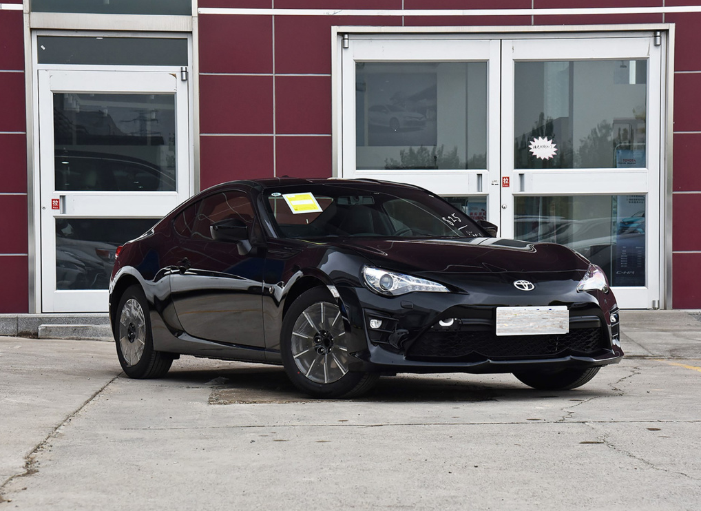 福特野马|跑车不再遥不可及,这三款车,只要稍微垫垫脚就能够到