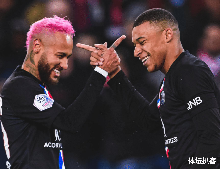 内马尔|从罪人到英雄！内马尔独造2球导演奇迹，获评9.7分，梅西压力来了