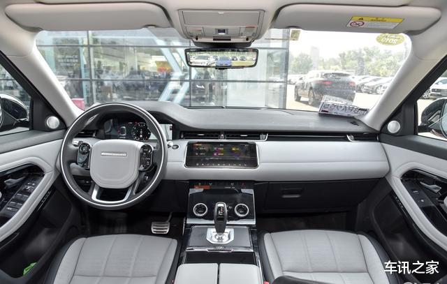 『路虎极光』路虎又降价了！跌至27.6万，入门就配9AT＋适时四驱，关键还是中型SUV