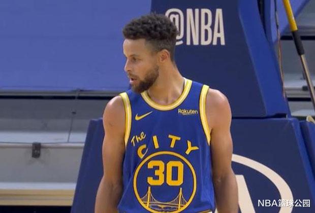 勇士队|轰42+16+6!卡椒爆锤勇士,库里被防到崩溃,维金斯创耻辱纪录