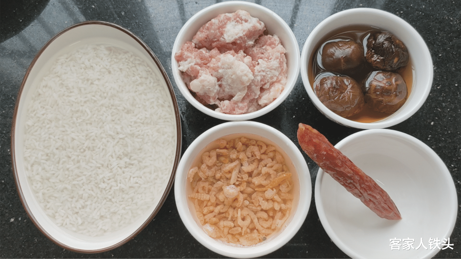 虾米|暑假早餐吃什么好?教你一锅客家传统味道,孩子连吃3块还不够