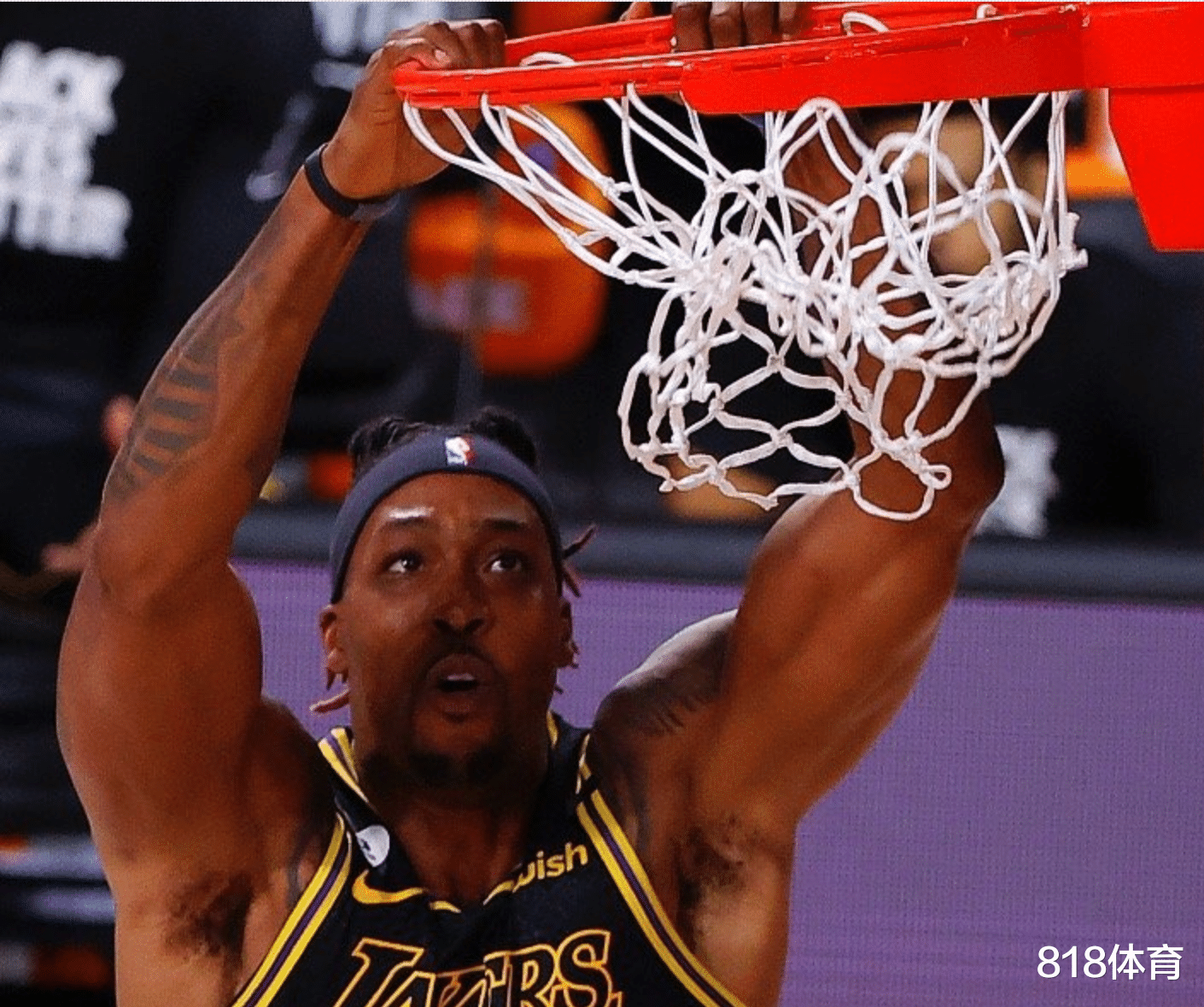 德怀特·霍华德|美媒晒安东尼霍华德冲突照: 别惹甜瓜! 魔兽笑哭, 杜德利: 也别惹魔兽