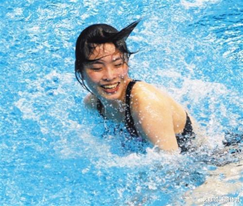 「吴敏霞」吴敏霞哭诉女儿病症:细菌已经进入脑部,住院20天做4次腰穿