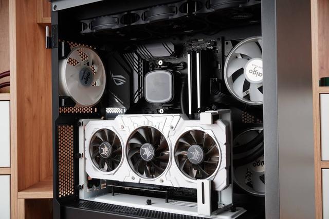 显卡|体积PRO，配置也PRO了，爱国者YOGO M2 PRO上手