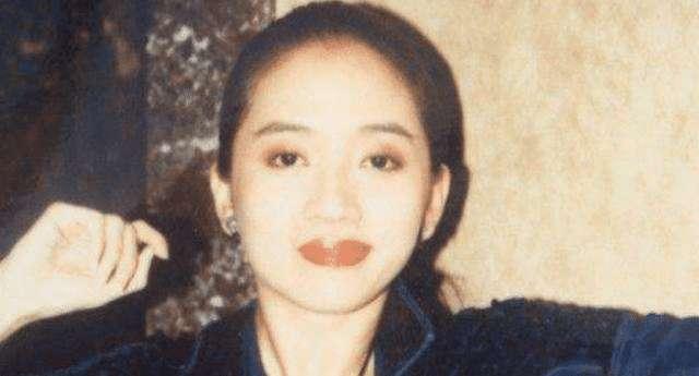 明星|曾和梅艳芳共枕3年，红到周星驰不敢请，如今他却沦落到没戏拍