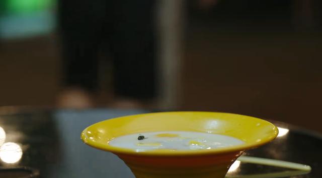 『郑智薰』《隐秘的角落》：早在那晚的录音里，朱朝阳就泄露了秘密