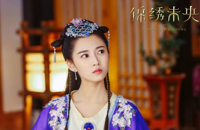 陈钰琪|陈钰琪《镜双城》造型曝光串戏多个角色，原谅我再也忍不下去了