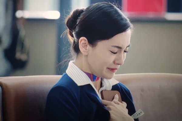 中国机长|《中国机长》最大败笔，不是全程没台词的baby，而是官微都不想提的她