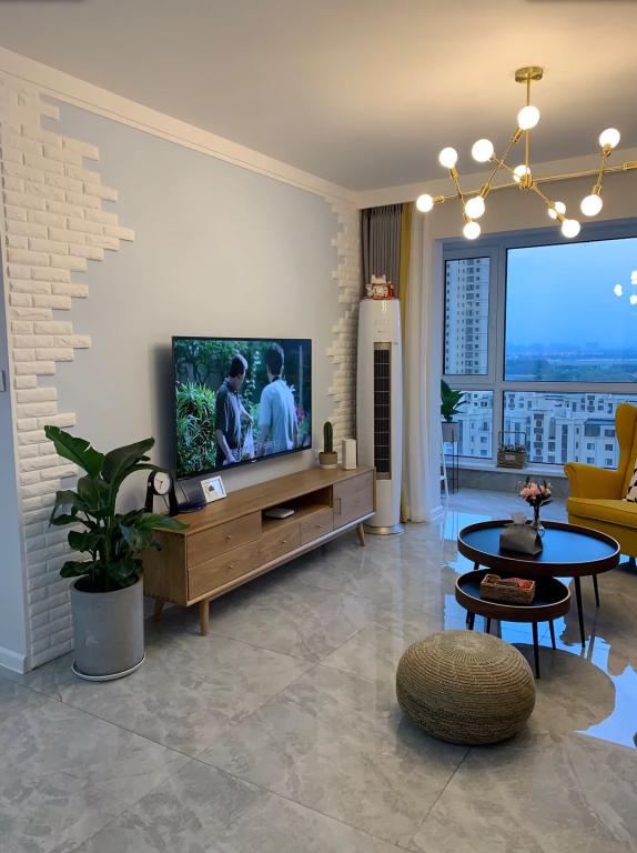 『』老婆坚持全屋不做吊顶，完工效果清新敞亮，还省了2W，晒晒