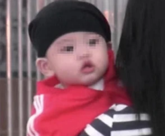【张柏芝】有种不公平遗传叫张柏芝儿子，上帝吻了大儿子，却没给小儿子开窗