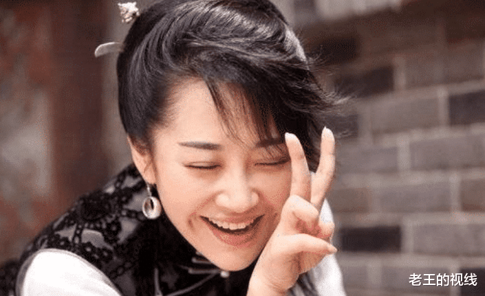 「许晴」一部被封禁12年的电影，许晴的表演青涩大胆，上映时导演已去世