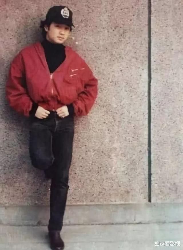 徐峥|徐峥11岁女儿银幕首秀，和爸爸如复制粘贴，曾因容貌被吐槽而大哭