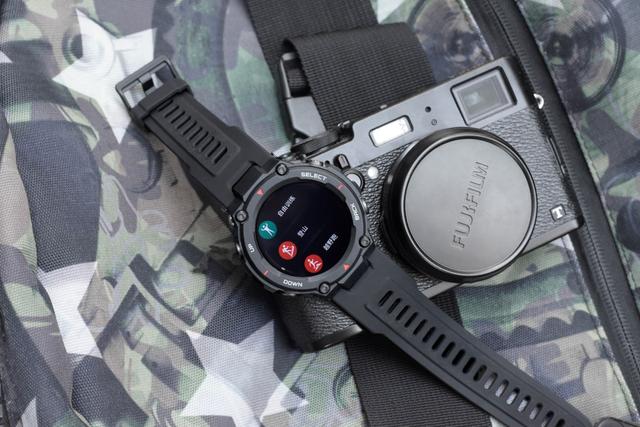 [智能手表]华为新手表 GT2e可连用两周，市场上户外+续航还有谁能一战？