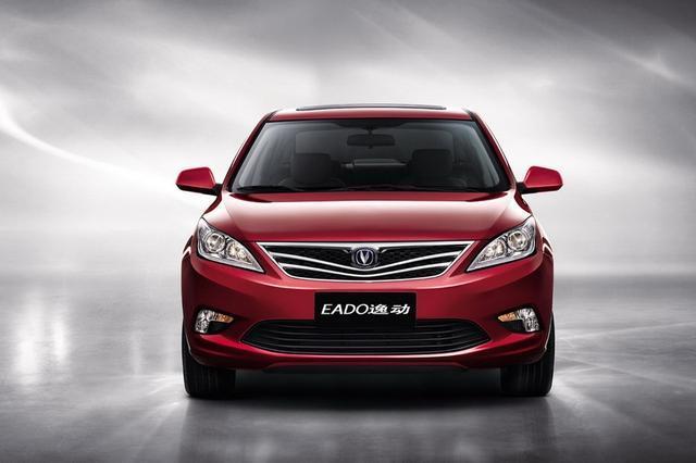 长安逸动|国产车不好?“长安逸动”与“日产轩逸”对比,差距不大!