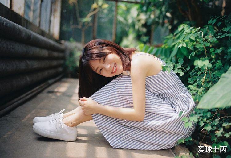 谭松韵|谭松韵一直不肯签大公司,不甘当流量小花,宁愿经营两家小公司