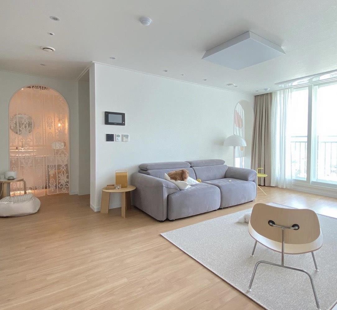 |她的家,看一次爱一次!女主坚持极简生活,全屋整洁不乱,太舒服