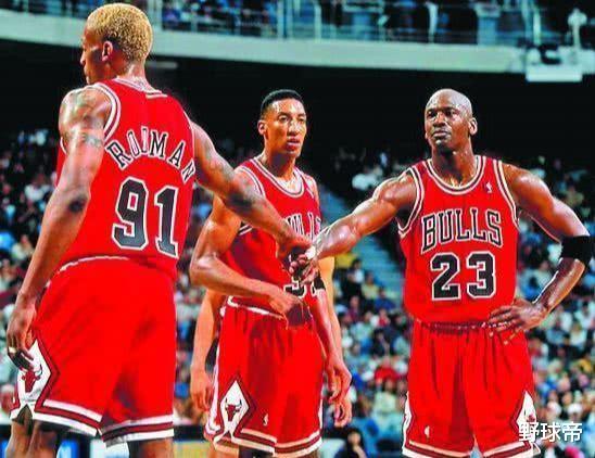 「迈克尔·乔丹」98年总决赛,罗德曼场均3.3分,皮蓬15.7分,马龙25分,那乔丹呢?