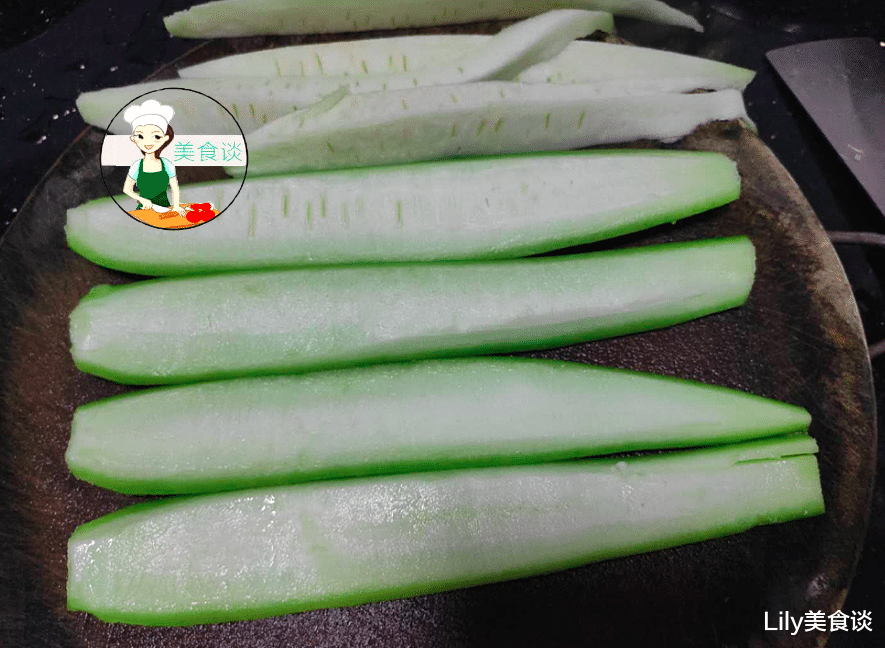 鱼头|热天最馋这蒸菜，蒸一蒸8分钟上桌，鲜到流口水，营养好吃不上火