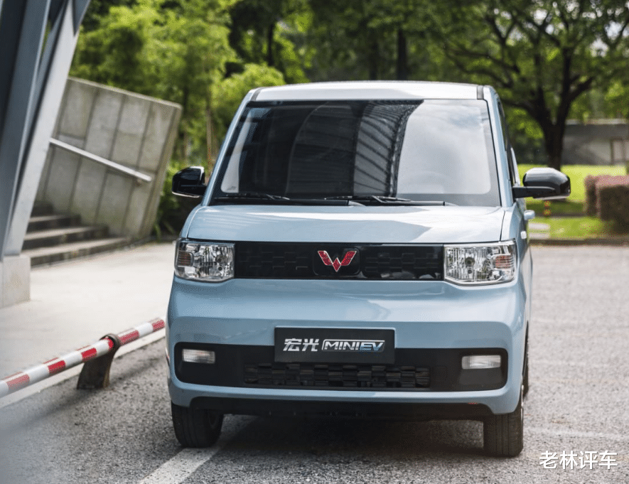 五菱宏光|五菱赢了奇瑞，新车上市50天卖出3万辆，可载4人5分钱一公里