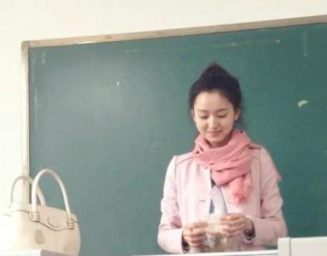 「学霸」毕业后，从不会回学校看老师的四类同学，班主任坦言：都习惯了！