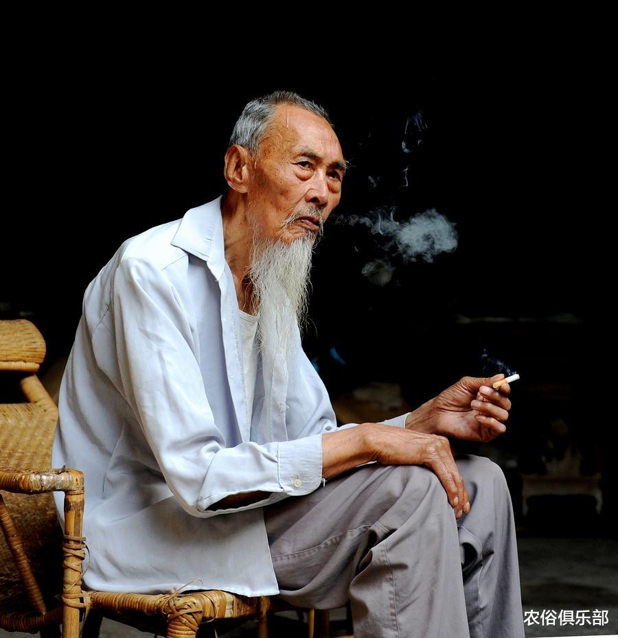 「商品房」农俗说：人老两年坎，暗九大关口！为何农村老人都担心73和84岁？