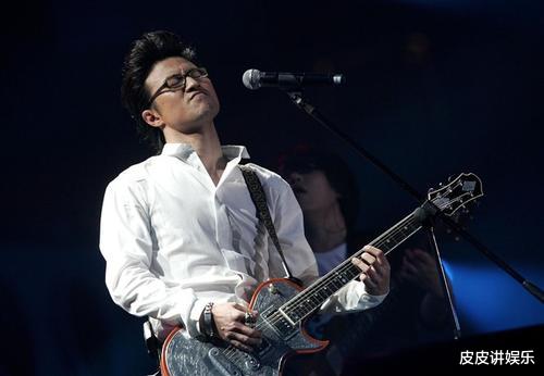 刀郎|当年刀郎为何退出“乐坛”，并被各大音乐人吐槽，看看吴京就知道