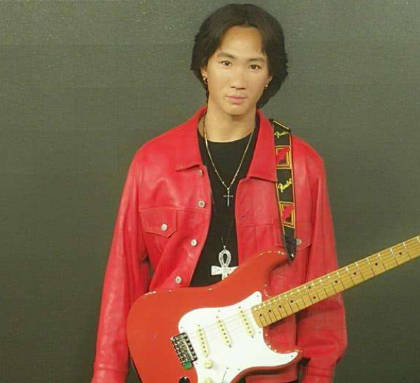 黄家驹|黄家驹低谷期为刘德华写下了这首歌,火了有29年,成了一代经典