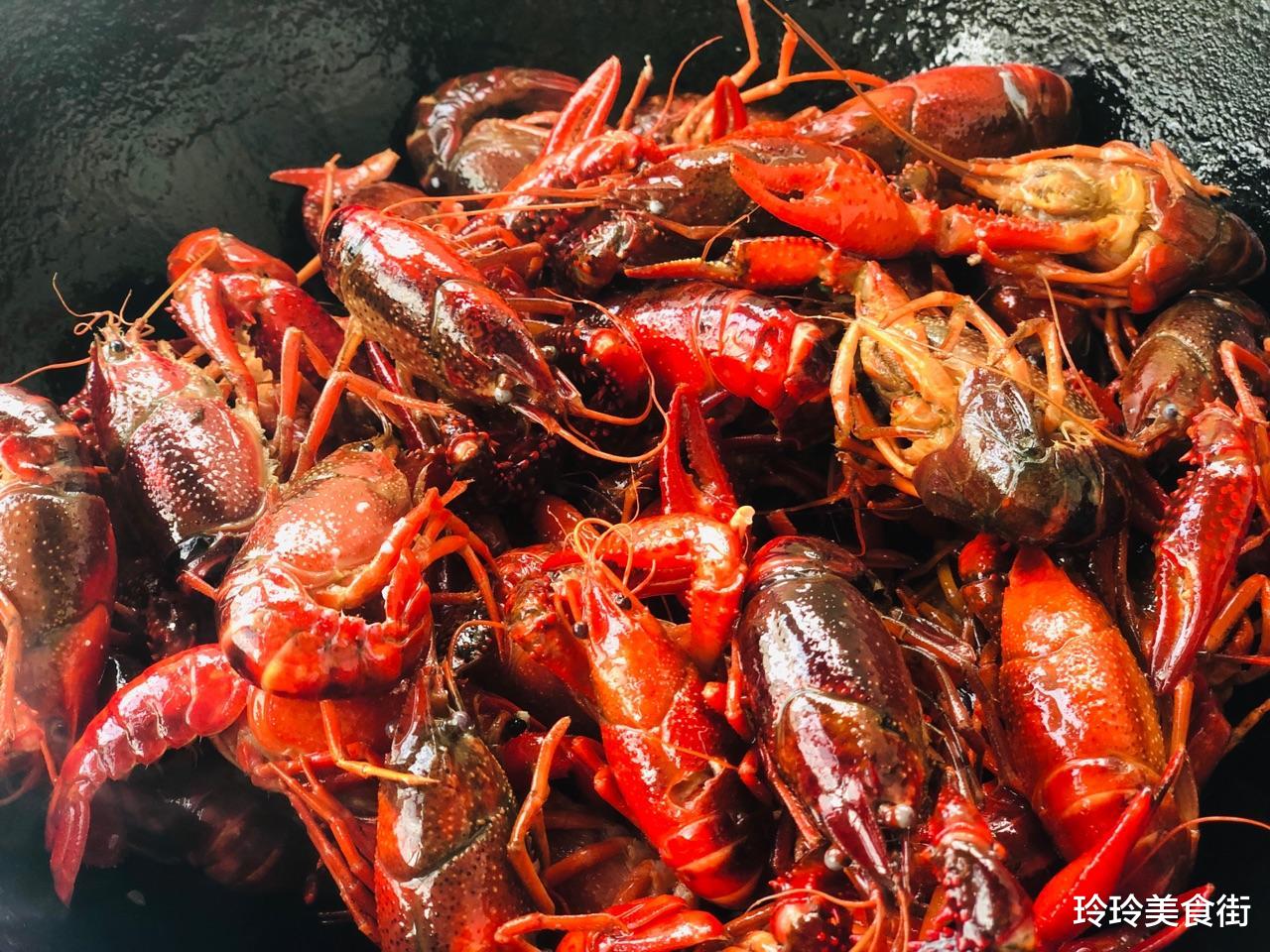 #小龙虾#做香辣小龙虾时，只加啤酒可不行，多加一点它，更加香辣入味