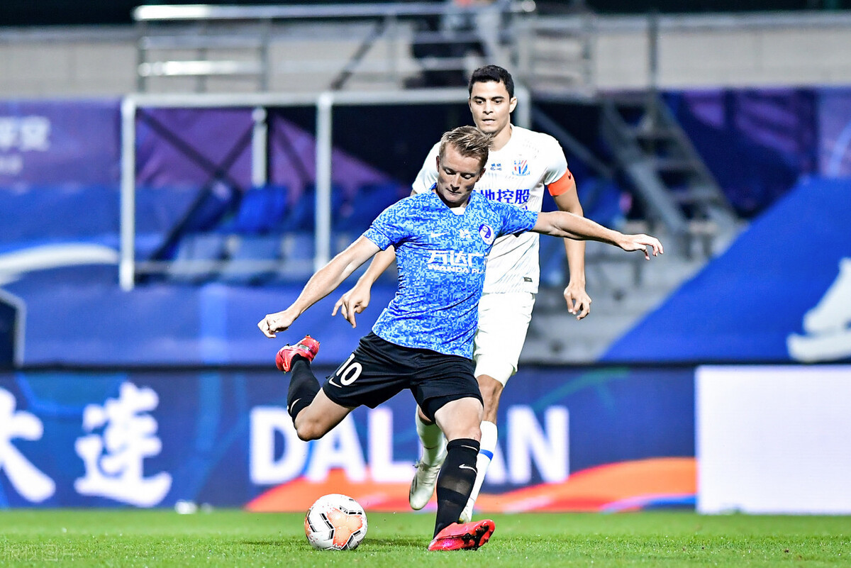 大连|大连人赛后球员评分:进球的龙东并非第一,U23球员童磊第五