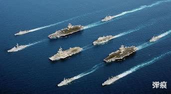 「潜艇」美英舰队与俄激烈对峙，神秘潜艇赶来扭转局势，美称此举绝不接受