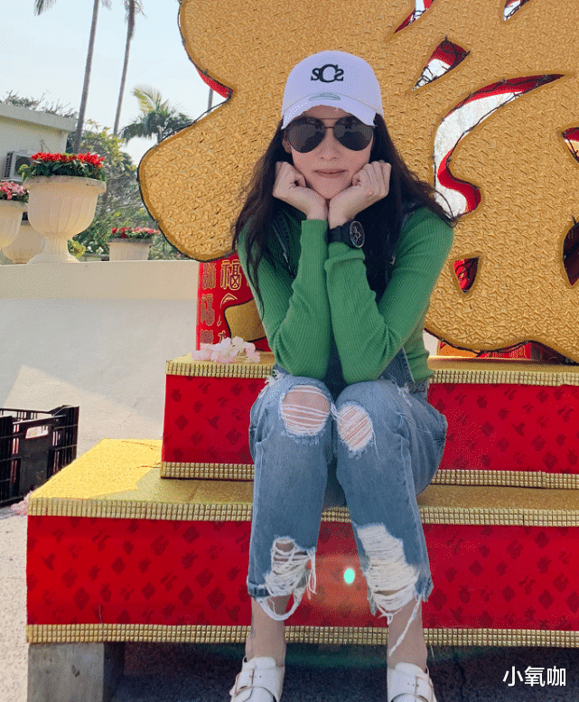 张柏芝|张柏芝三儿子正脸照公开，颜值被嘲不如哥哥优越，生父基因太明显了