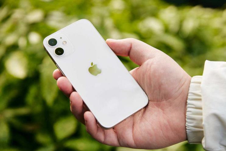 iPhone12 mini|iPhone12mini沦为跳水王，所有版本集体降价，失败其实早已注定