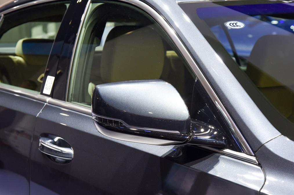 凯迪拉克@终于没白等!美系再添“王牌”顶级2.0T+10AT,气场不输奥迪A7