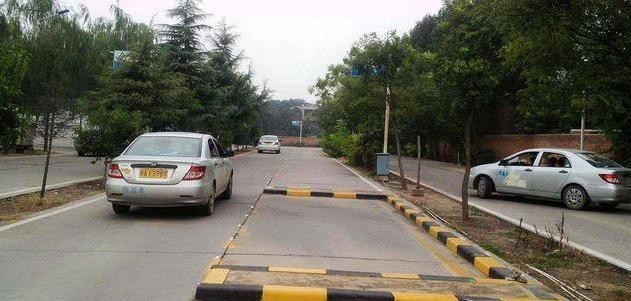 科目二|新驾考规则中，科目二有了重大变化，尤其是在转向灯操作中