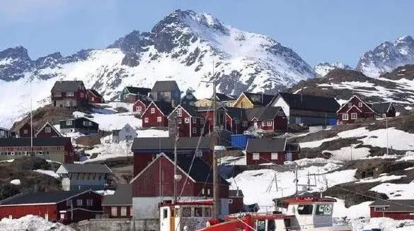 「」世界上大的岛,总人口不足八万,面积是我国海南岛的60倍