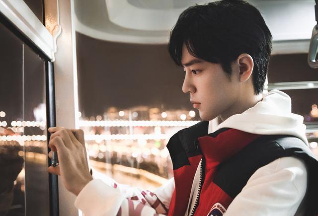 雨落初夏啊 肖战发文谈重庆，文笔豪迈又细腻，热心邀请网友去他的家乡