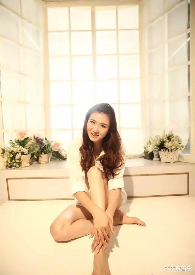 中国女篮@她是中国女篮小巨人，身高接近2米嫁农村老公，进婆家无奈拆房门