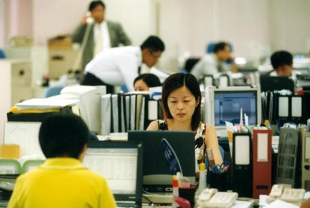 大学|大学这几个专业吃的是青春饭，年龄大了就很容易被淘汰，谨慎选择