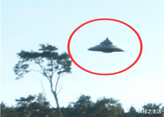 [UFO]波兰男子外出郊游，无意拍下5张UFO照片，清晰程度让人欣喜！