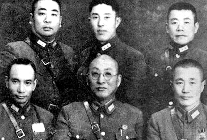 |邱清泉唯一留在大陆的儿子，主动放弃前往台湾，后来的结局如何？